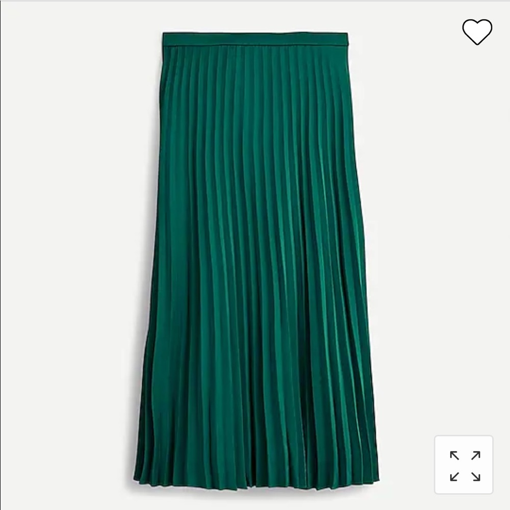 NWT J. Crew navy pleated midi skirt in size 0